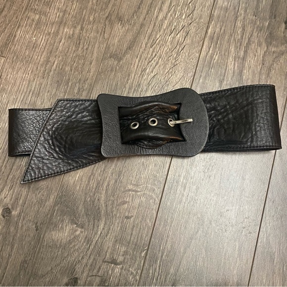 BCBGMaxAzria Accessories - BCBGMaxAzria Soft Leather Belt